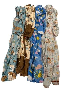✨Lot of 4 bamboo zippies footed pajamas 6-9 months Posh Peanut, Pat Pat
